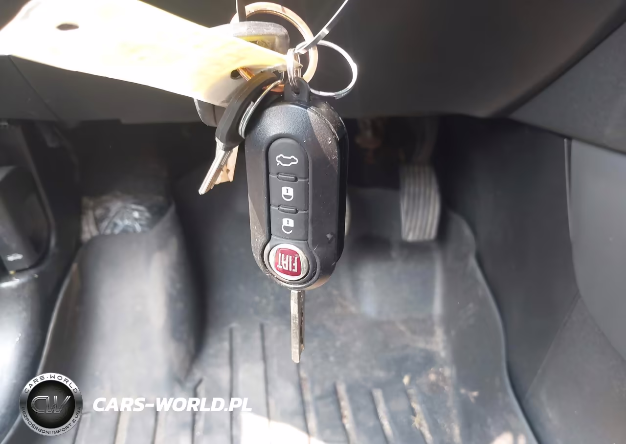 2015 Fiat 500L Trekking VIN:ZFBCFADH2FZ031291 - 11