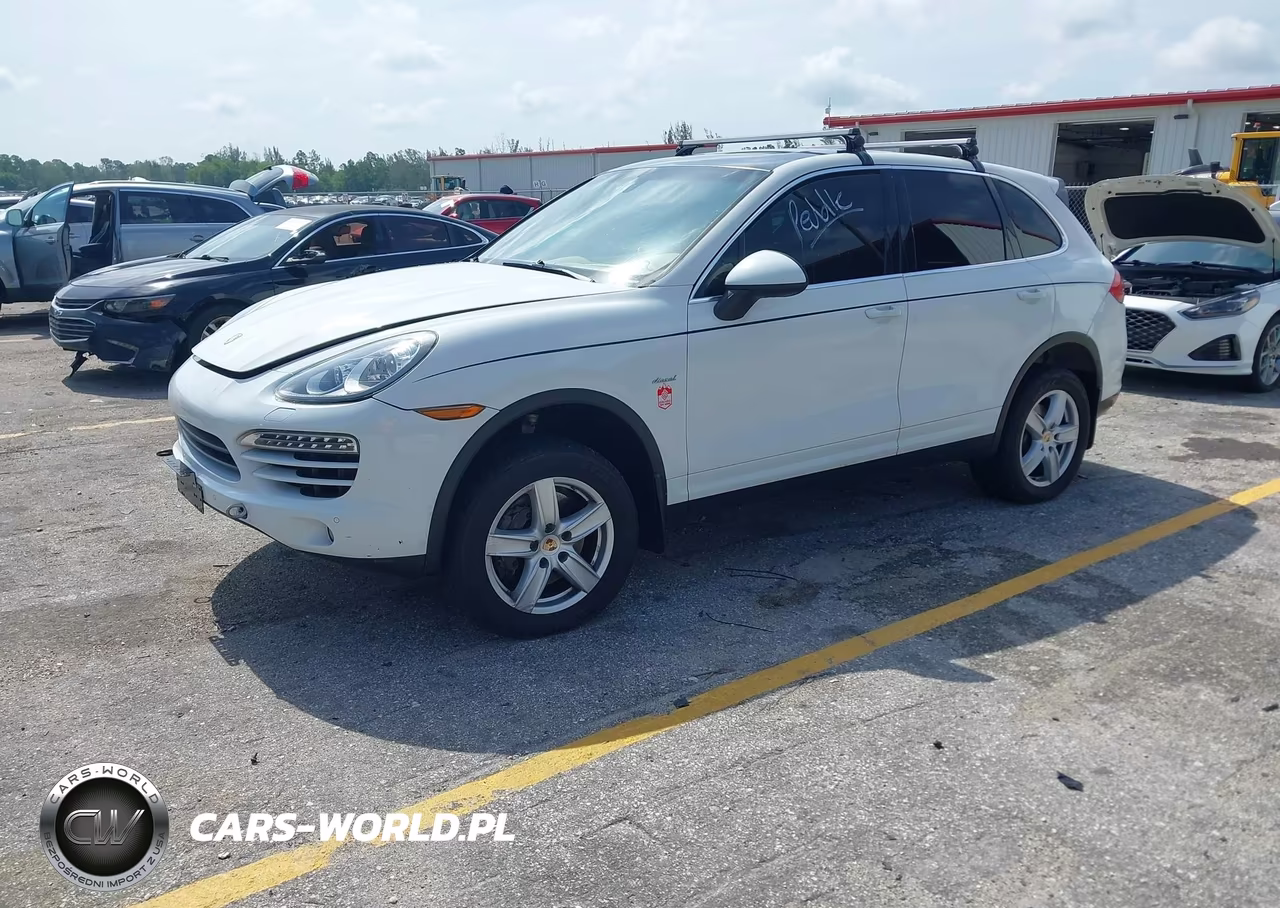 2014 Porsche Cayenne Diesel-Diesel Platinum Edition VIN:WP1AF2A22ELA33164 - 2