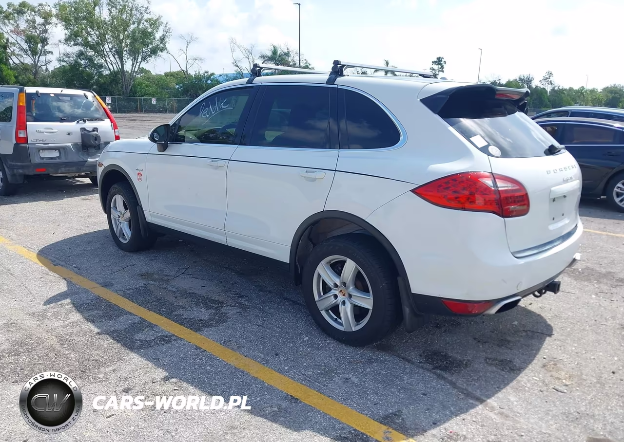 2014 Porsche Cayenne Diesel-Diesel Platinum Edition VIN:WP1AF2A22ELA33164 - 3