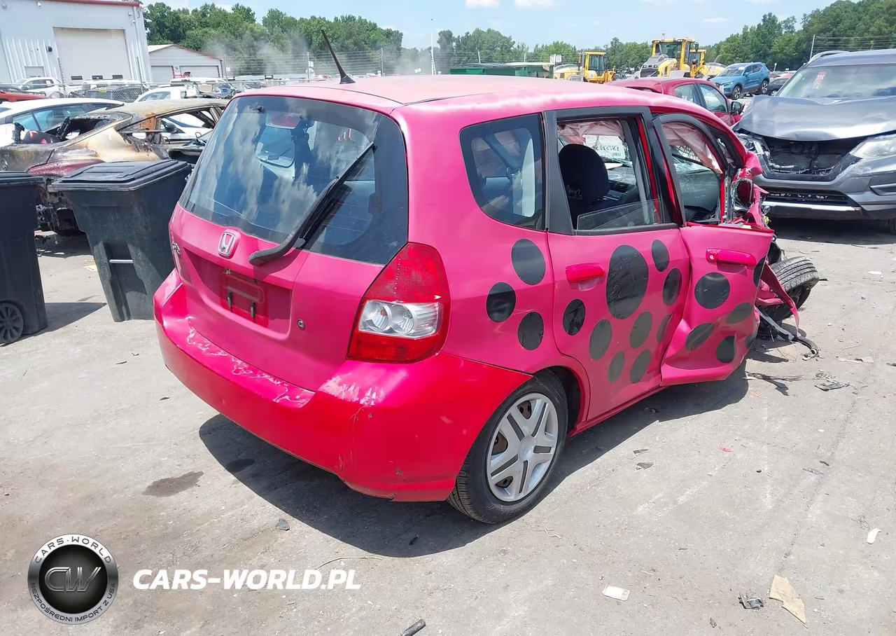 2008 Honda Fit VIN:JHMGD38438S000195 - 4