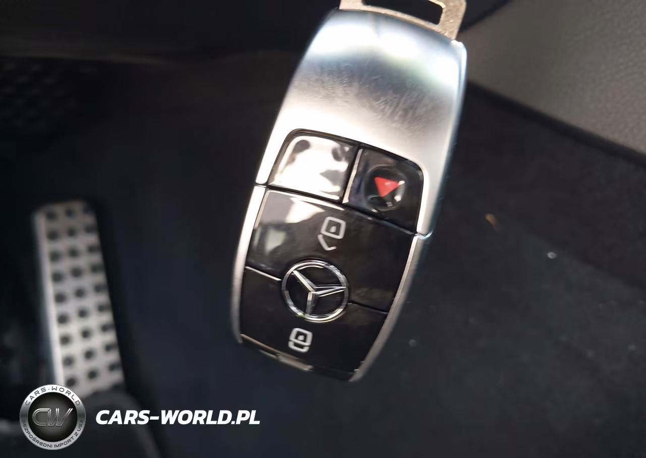 2018 Mercedes-Benz E 400 VIN:WDD1J6FB8JF016495 - 11