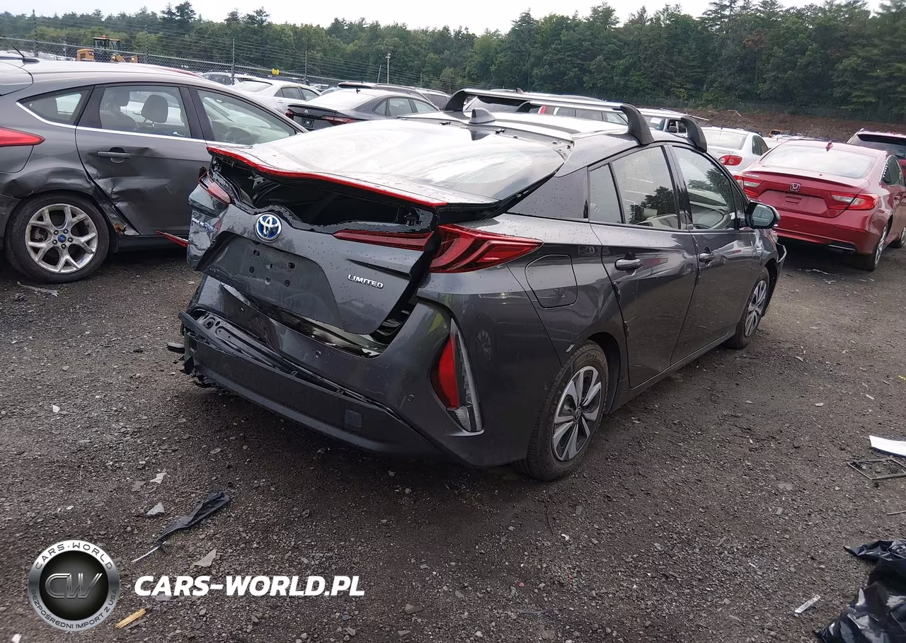2020 Toyota Prius Prime Limited VIN:JTDKARFP5L3121219 - 4