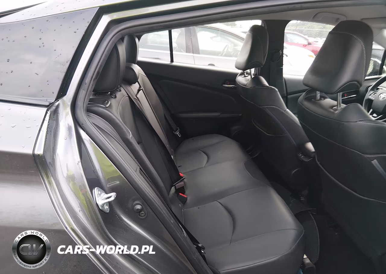 2020 Toyota Prius Prime Limited VIN:JTDKARFP5L3121219 - 8