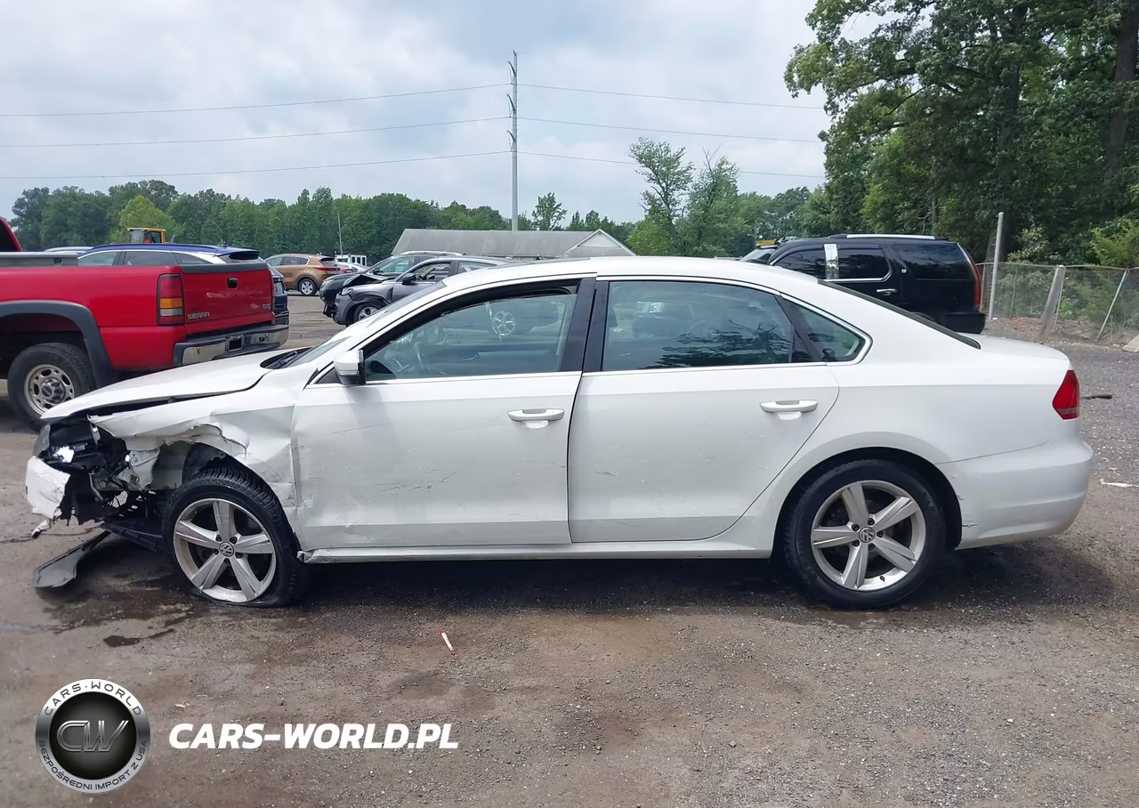 2013 Volkswagen Passat 2.5L Se VIN:1VWBP7A31DC102611 - 13