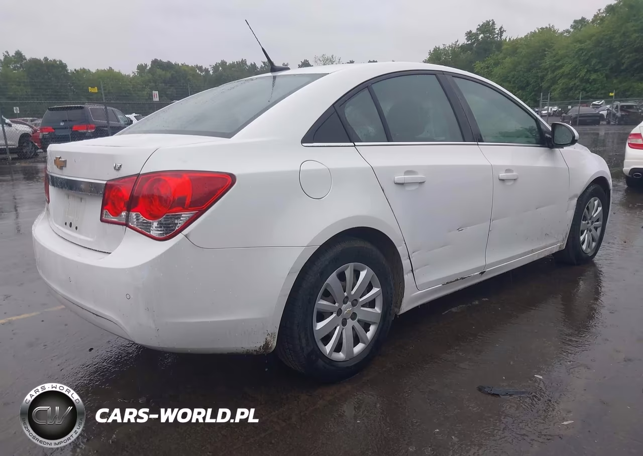 2011 Chevrolet Cruze 1Lt VIN:1G1PF5S94B7272558 - 4