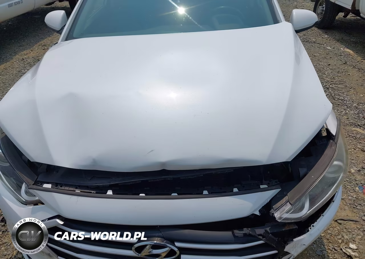 2018 Hyundai Elantra Sel VIN:5NPD84LF3JH221128 - 10