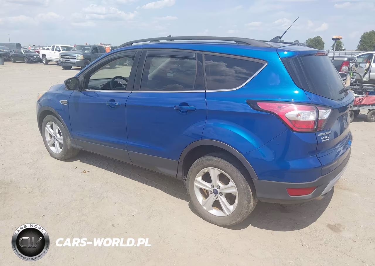 2018 Ford Escape Se VIN:1FMCU0GD8JUB79548 - 3