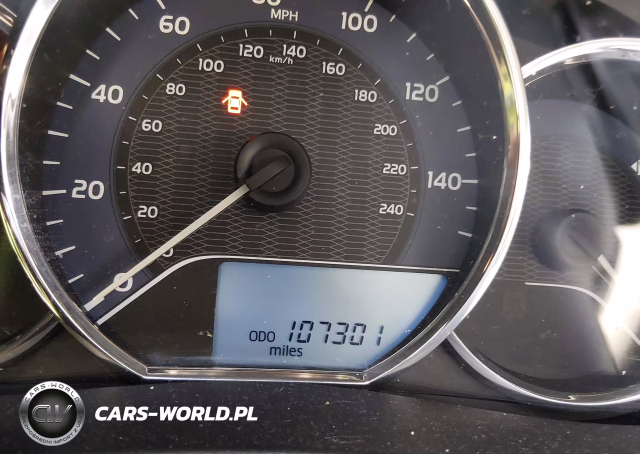 2014 Toyota Corolla L VIN:5YFBURHE4EP102867 - 15
