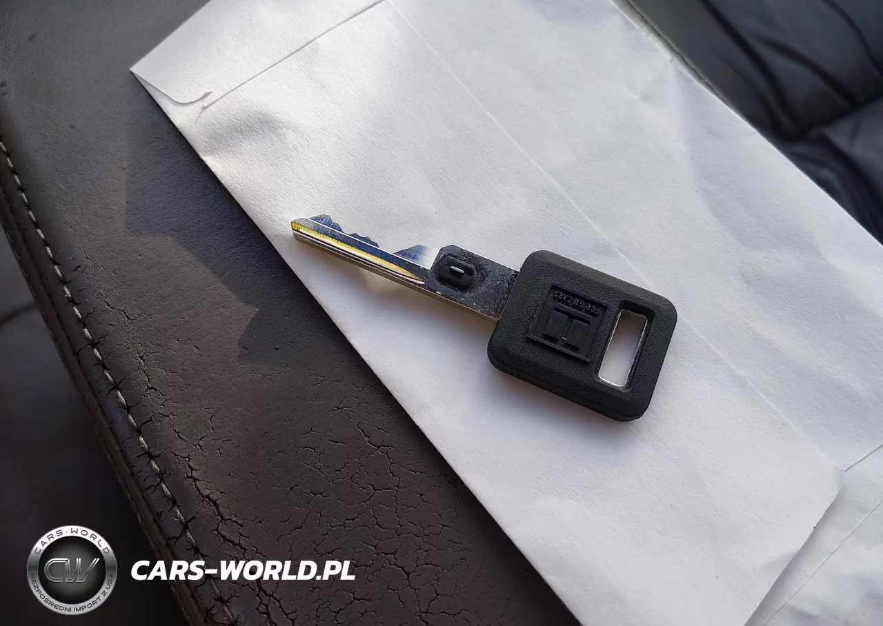 1992 Cadillac Deville VIN:1G6CD13B0N4249633 - 11