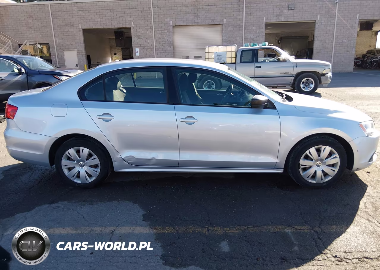 2013 Volkswagen Jetta 2.0L S VIN:3VW2K7AJ2DM213373 - 13