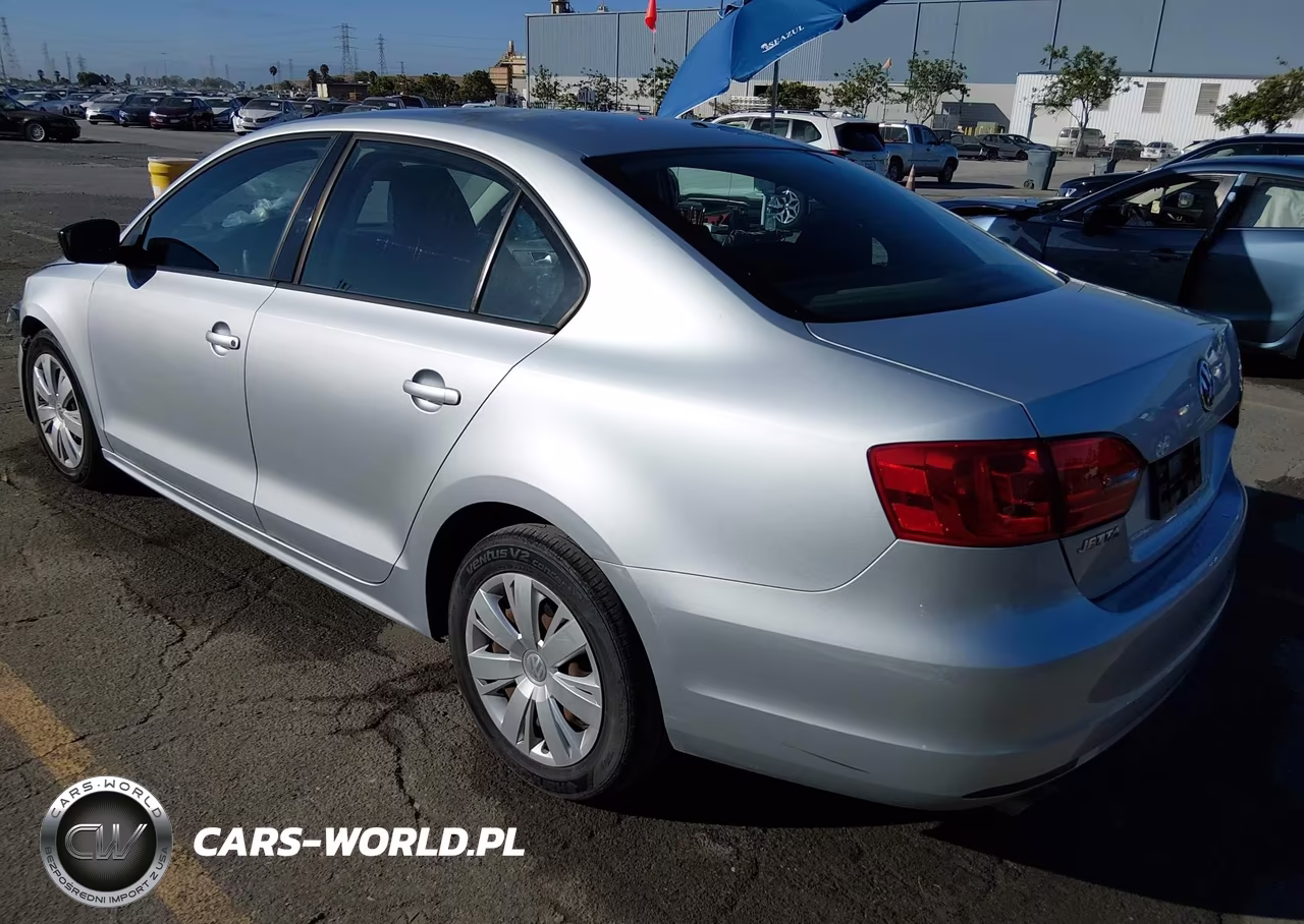 2013 Volkswagen Jetta 2.0L S VIN:3VW2K7AJ2DM213373 - 3