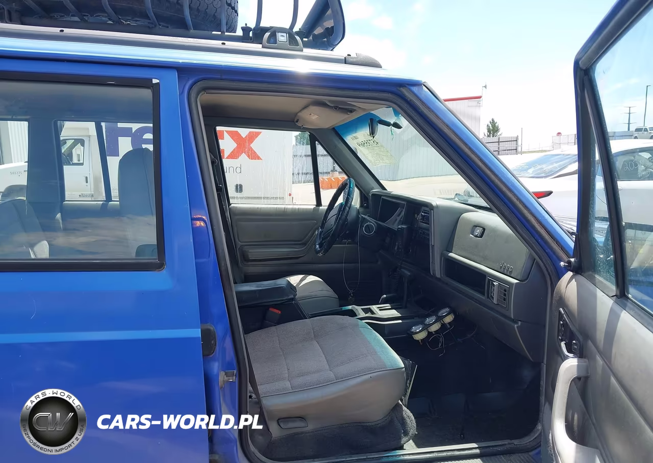 1996 Jeep Cherokee Sport-Classic VIN:1J4FJ68S1TL323700 - 5