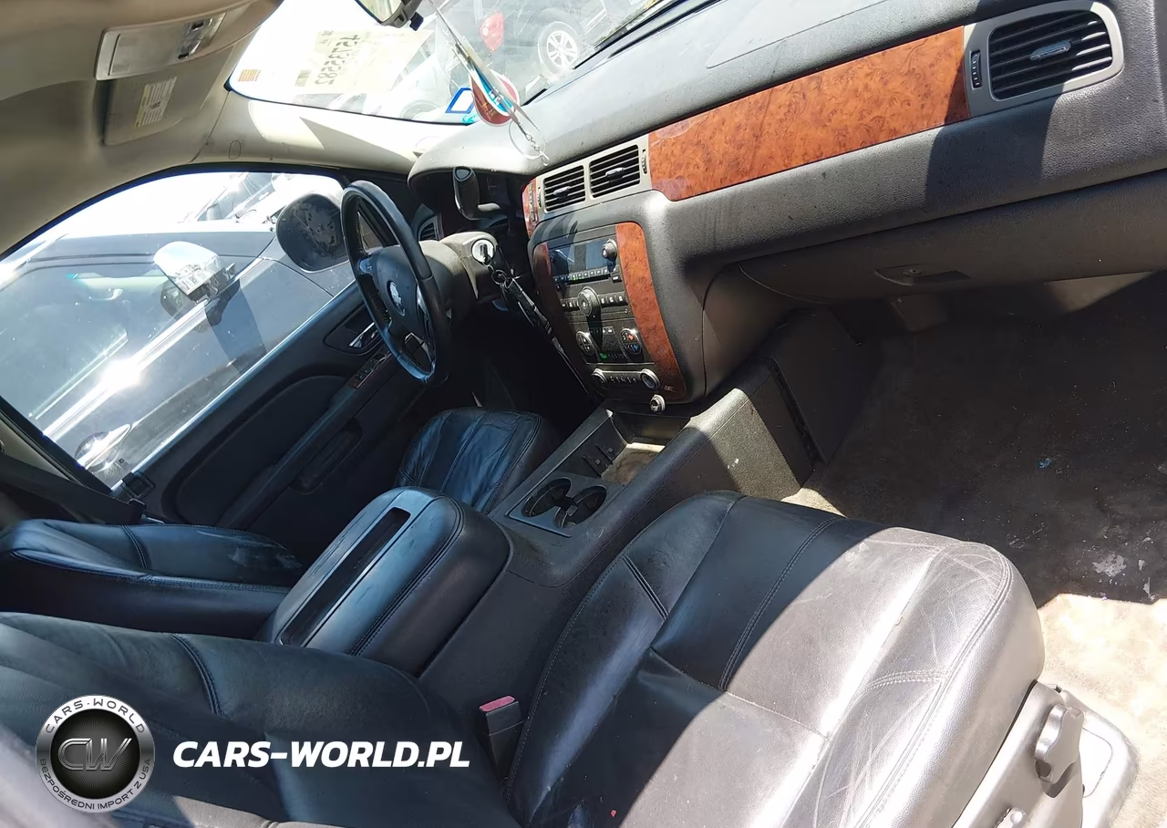 2011 Chevrolet Tahoe Lt VIN:1GNSCBE06BR238154 - 5