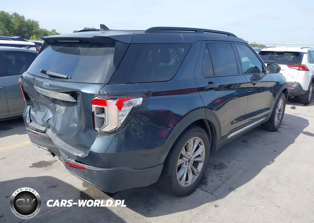 2022 Ford Explorer Xlt VIN:1FMSK7DH9NGC33042 - 4