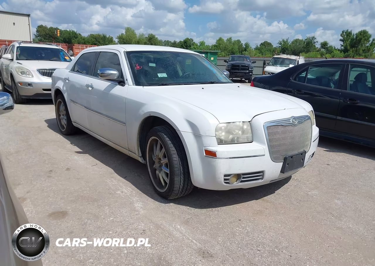 2010 Chrysler 300 Touring-Signature Series-Executive Series – zdjęcie 1 z 12