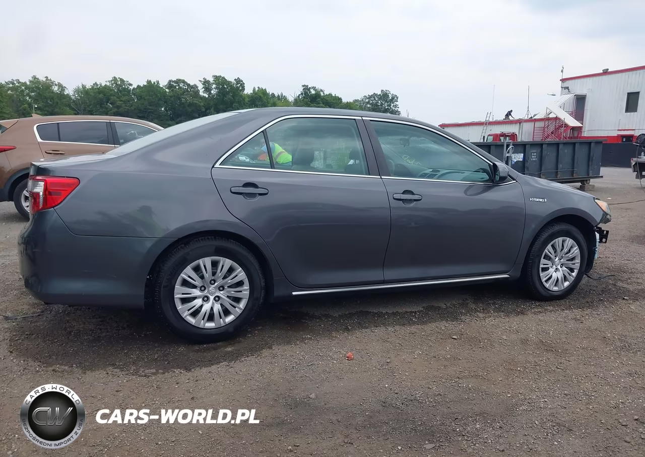 2014 Toyota Camry Hybrid Le VIN:4T1BD1FK2EU141501 - 14