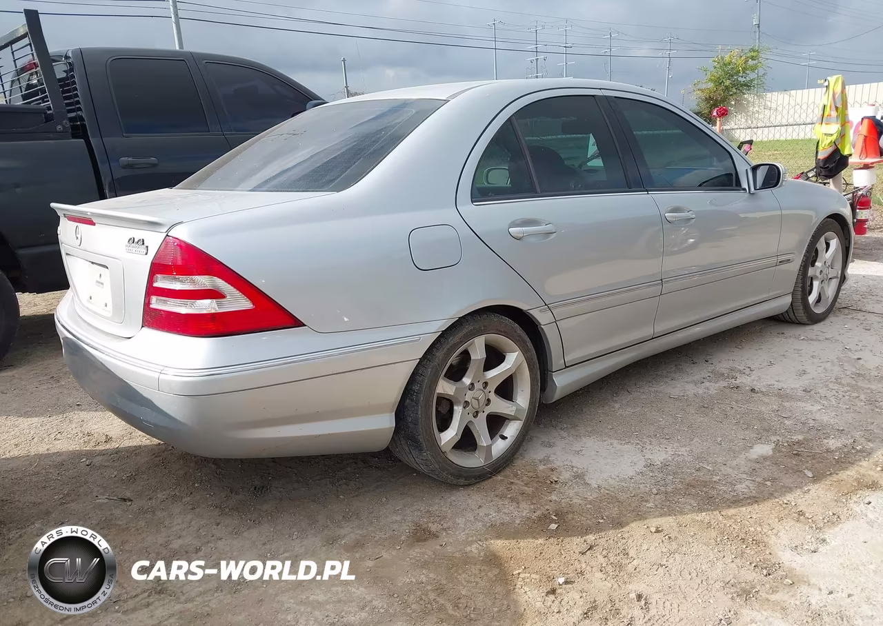 2007 Mercedes-Benz C 230 Sport VIN:WDBRF52H77F858366 - 4