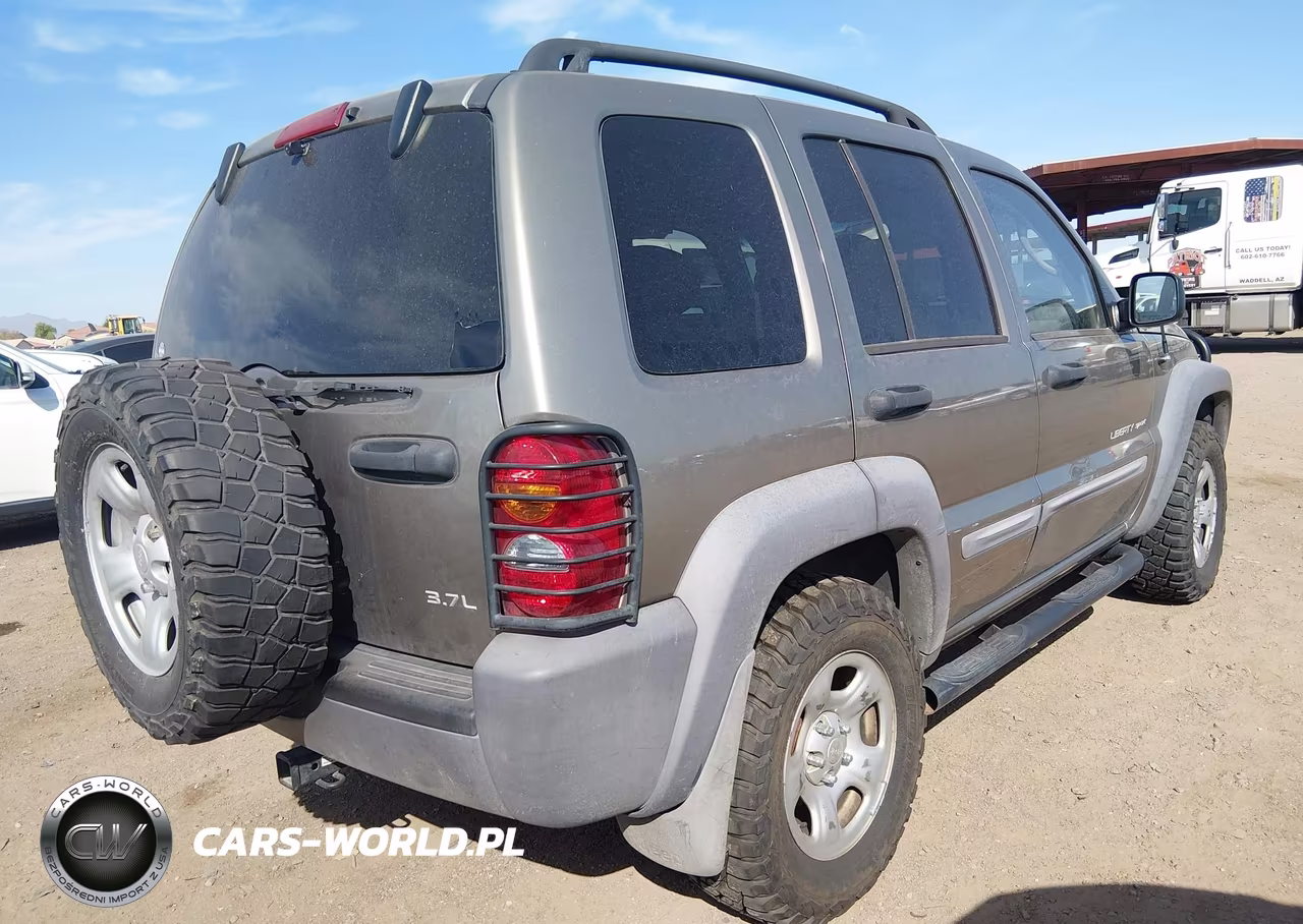 2003 Jeep Liberty Sport VIN:1J4GL48K43W574437 - 4