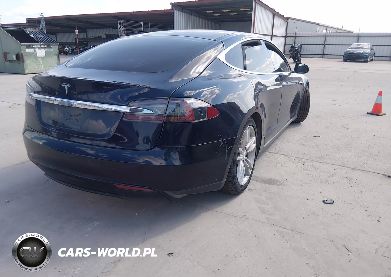 2015 Tesla Model S 85D-P85D VIN:5YJSA4H43FF081087 - 4