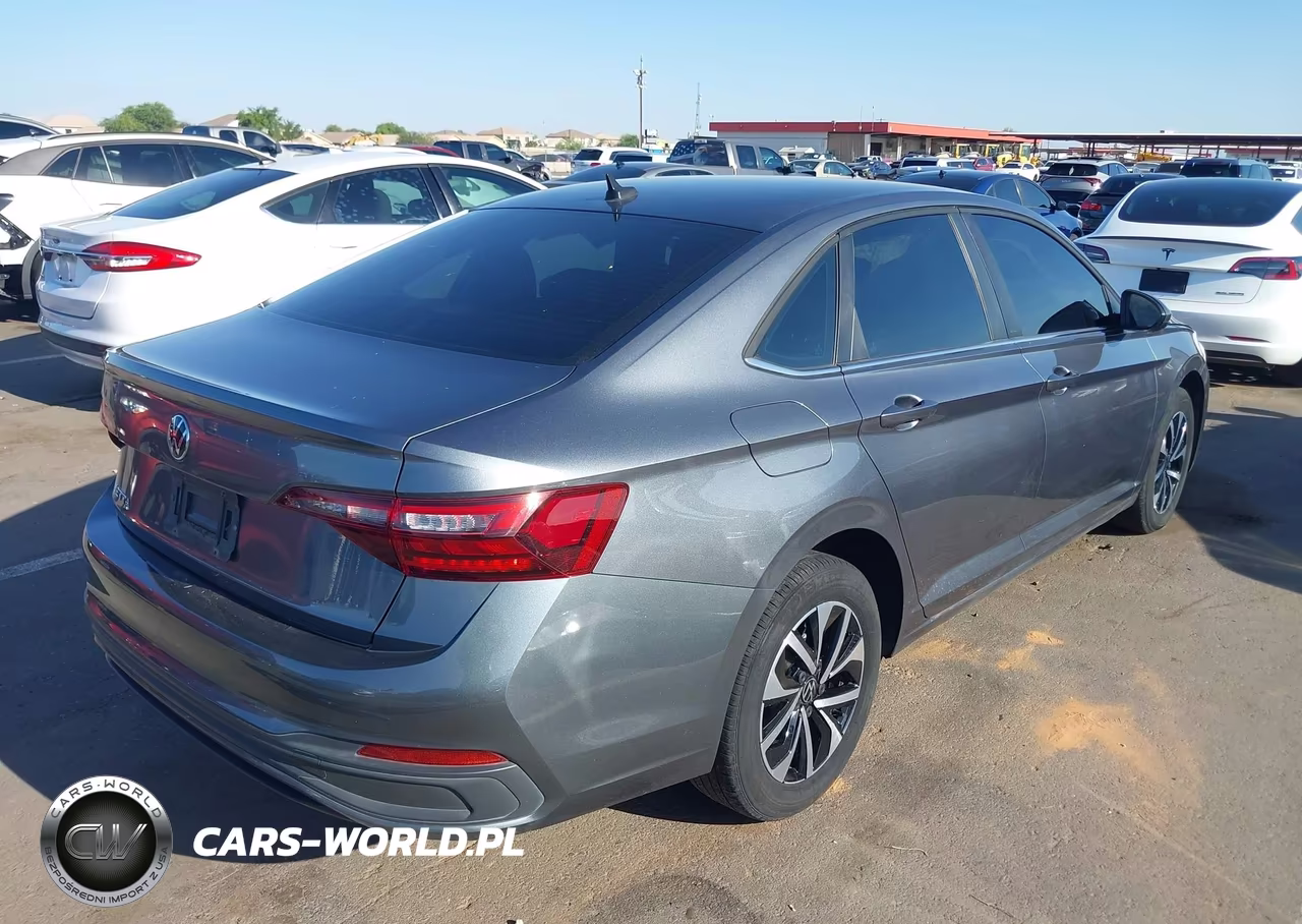 2022 Volkswagen Jetta 1.5T S VIN:3VWCM7BU5NM011653 - 4