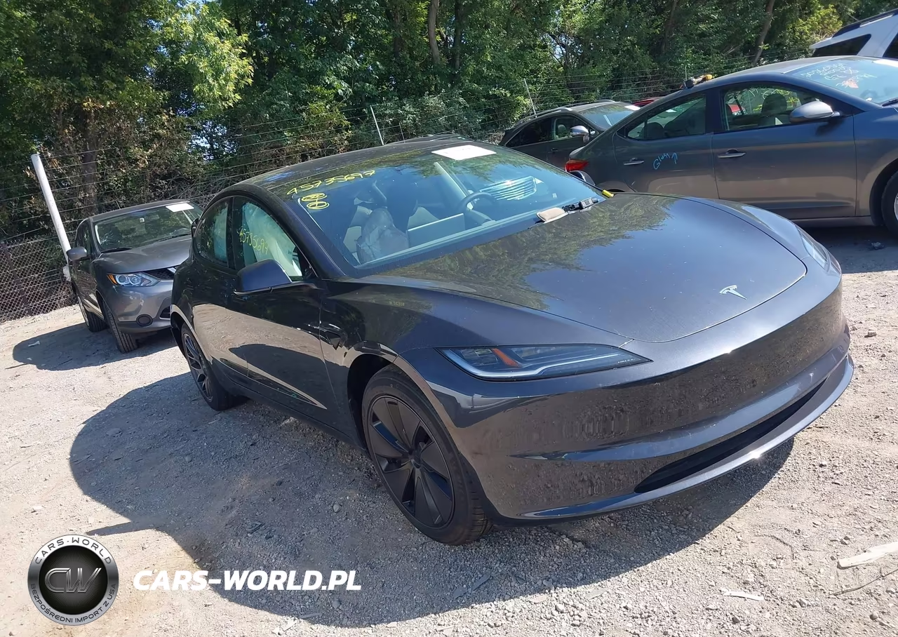 2025 Tesla Model 3 Long Range All-Wheel Drive – zdjęcie 1 z 17