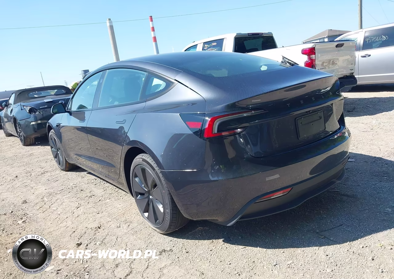 2025 Tesla Model 3 Long Range All-Wheel Drive VIN:5YJ3E1EB5SF962443 - 3