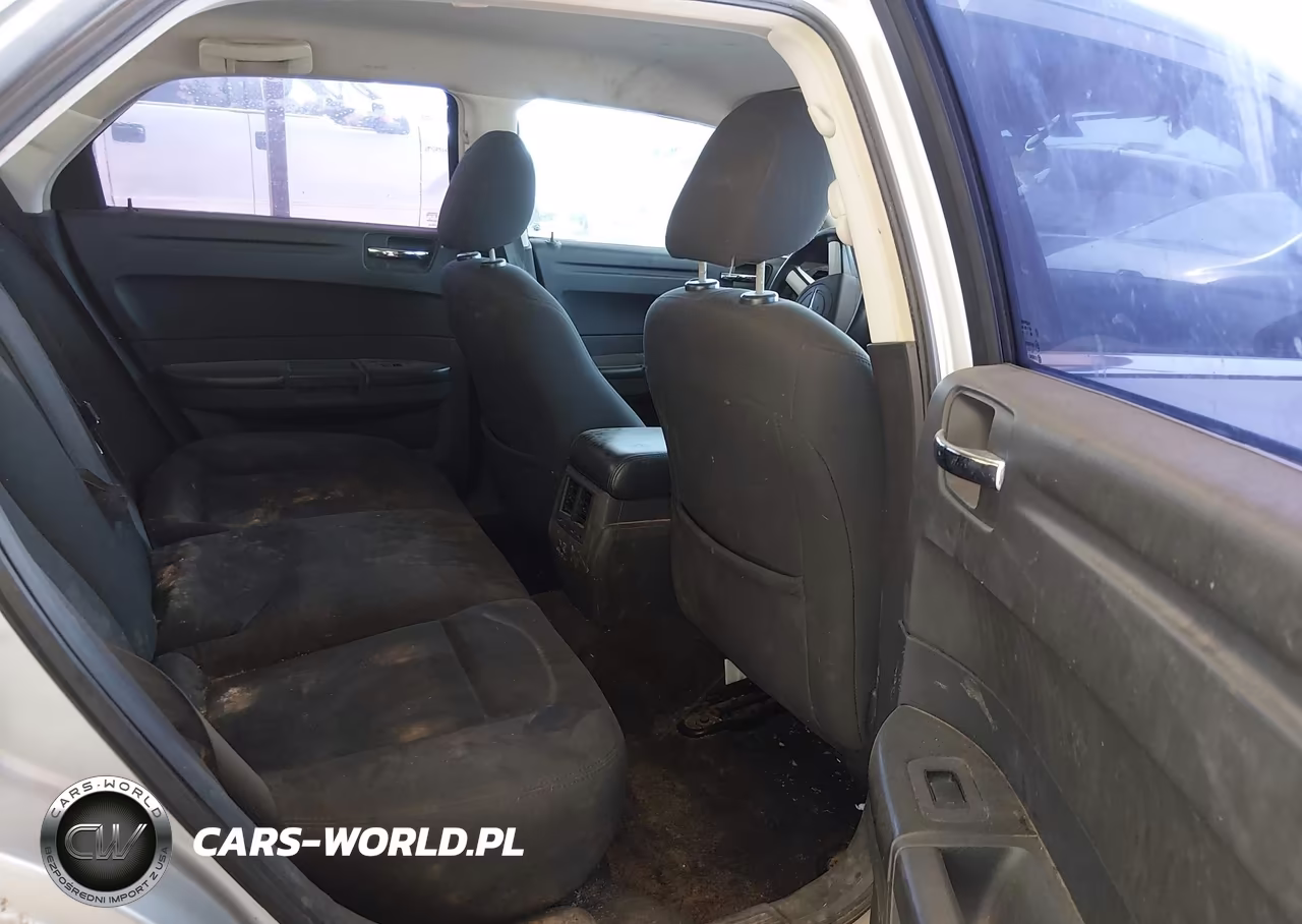 2008 Chrysler 300 Lx VIN:2C3KA43R08H240622 - 8