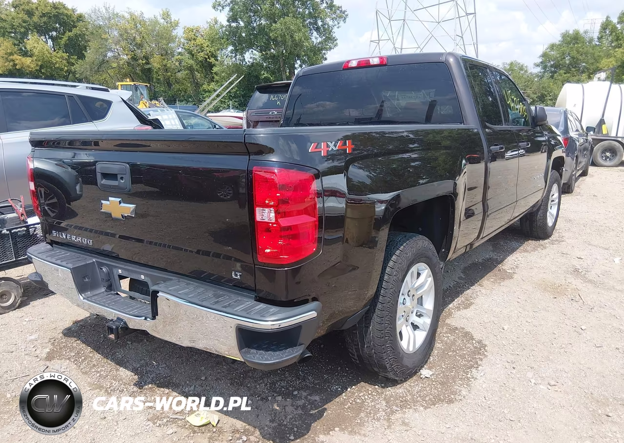 2018 Chevrolet Silverado 1500 1Lt VIN:2GCVKREC0J1105151 - 4