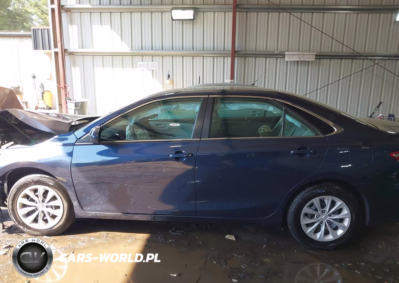 2017 Toyota Camry Le VIN:4T1BF1FK7HU757435 - 13