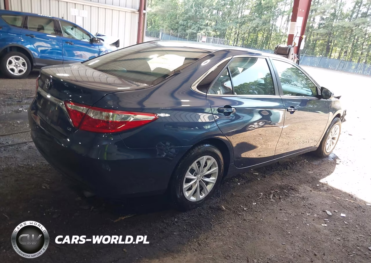 2017 Toyota Camry Le VIN:4T1BF1FK7HU757435 - 4
