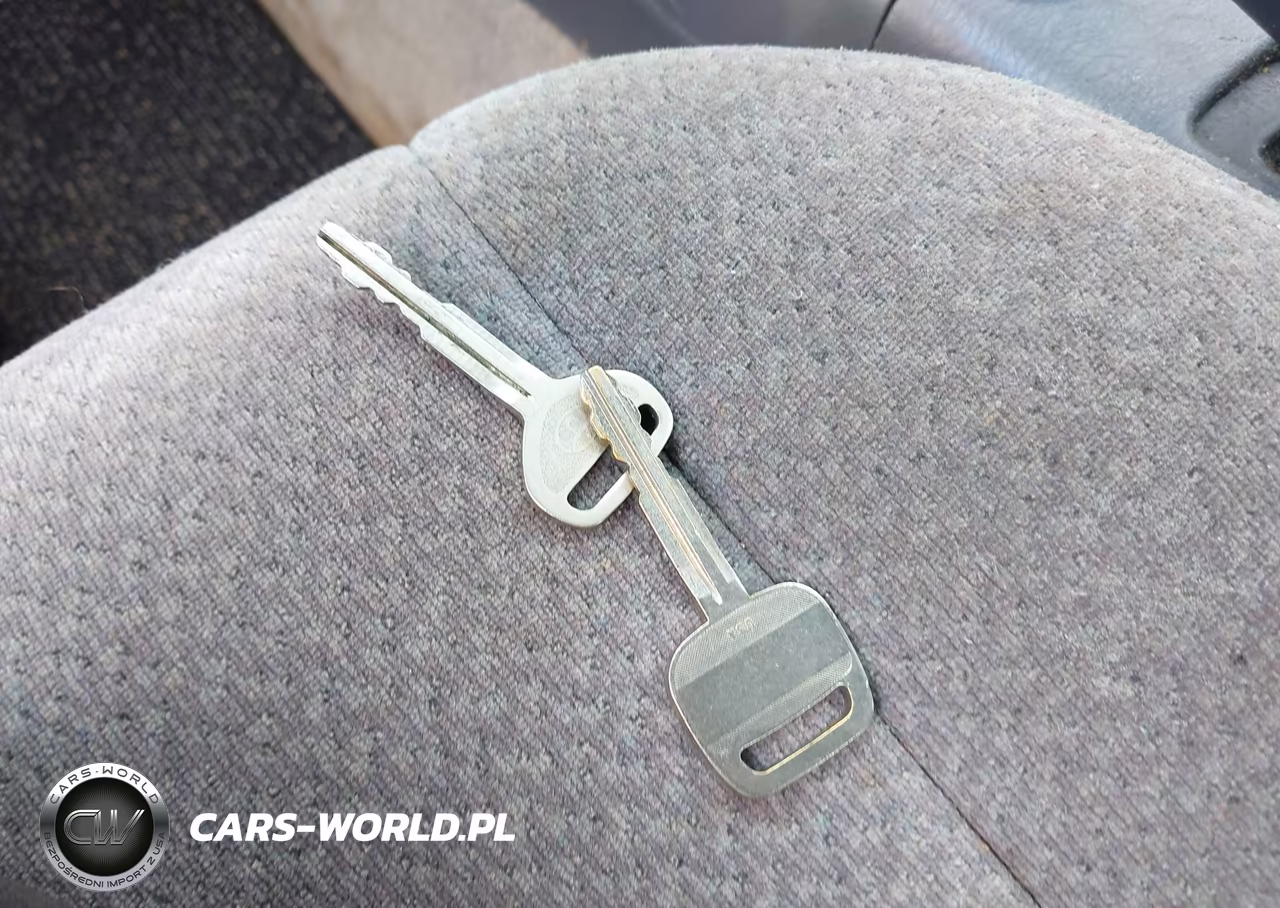2000 Toyota Camry Le VIN:4T1BG22K9YU925567 - 11