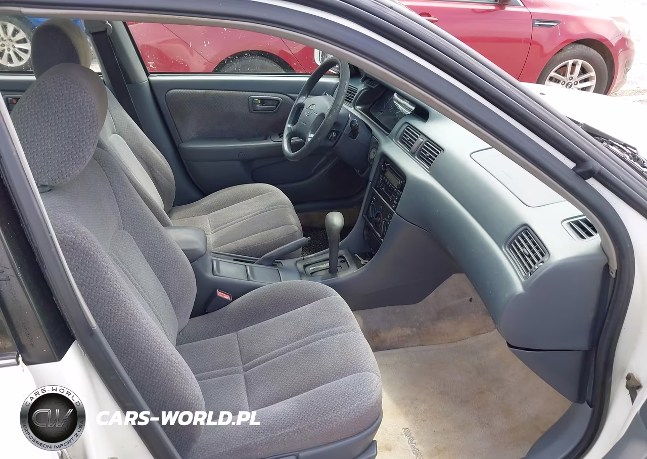 2000 Toyota Camry Le VIN:4T1BG22K9YU925567 - 5