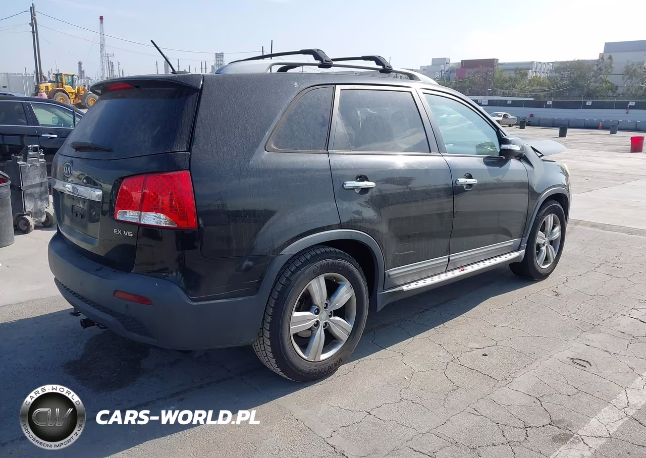 2012 Kia Sorento Ex V6 VIN:5XYKU4A29CG229845 - 4
