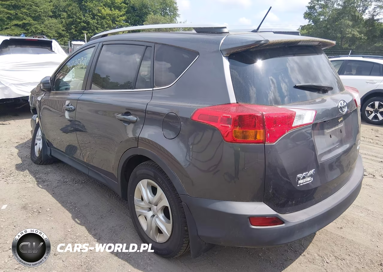 2015 Toyota Rav4 Le VIN:2T3BFREV7FW386730 - 3