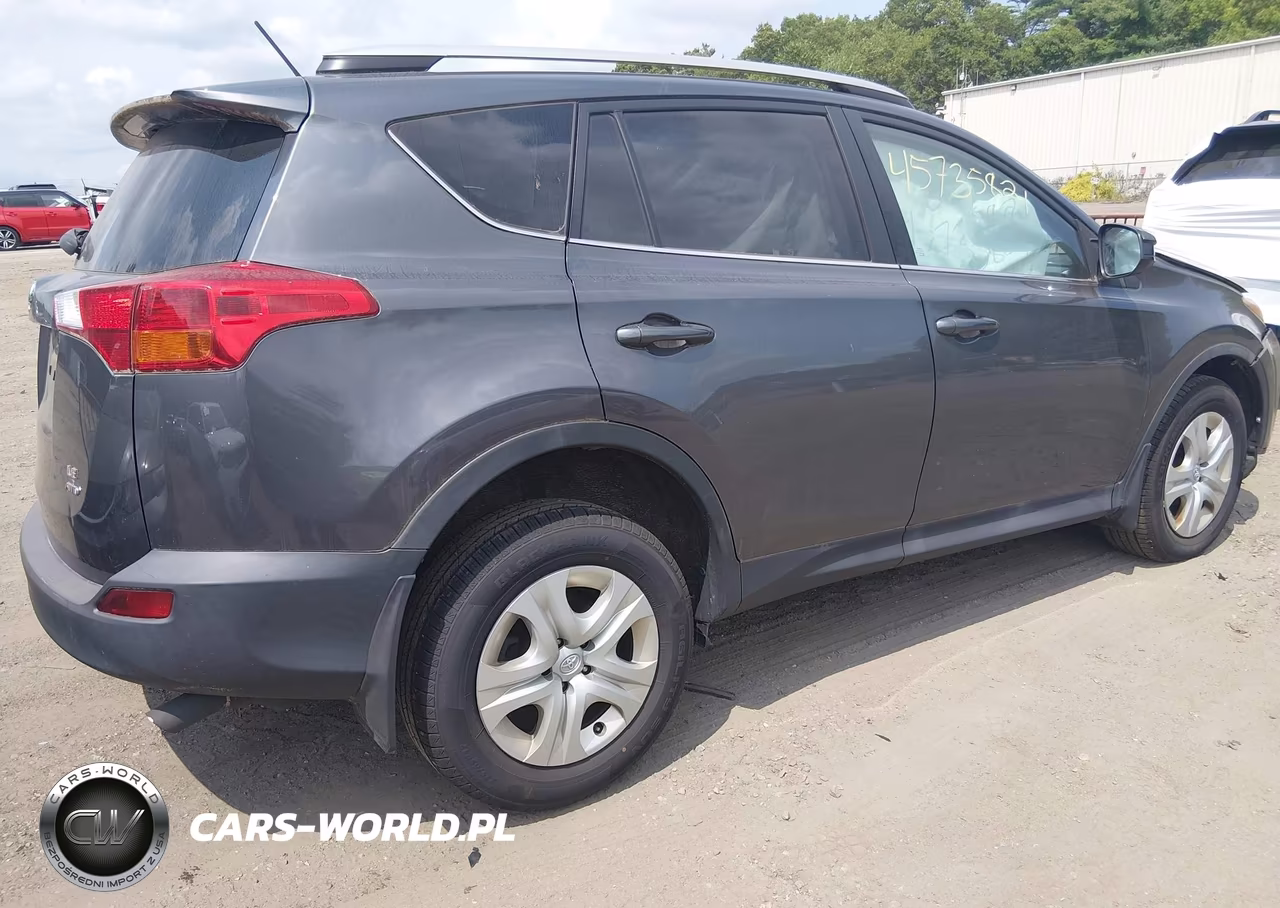 2015 Toyota Rav4 Le VIN:2T3BFREV7FW386730 - 4