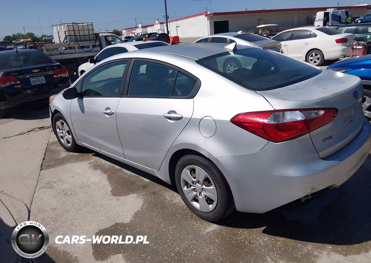 2016 Kia Forte Lx VIN:KNAFK4A61G5530938 - 3