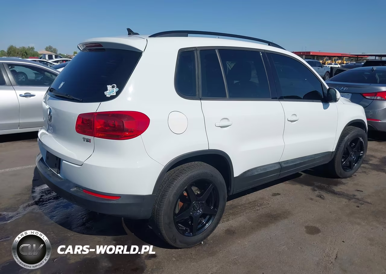 2017 Volkswagen Tiguan 2.0T S VIN:WVGAV7AX8HK001645 - 4