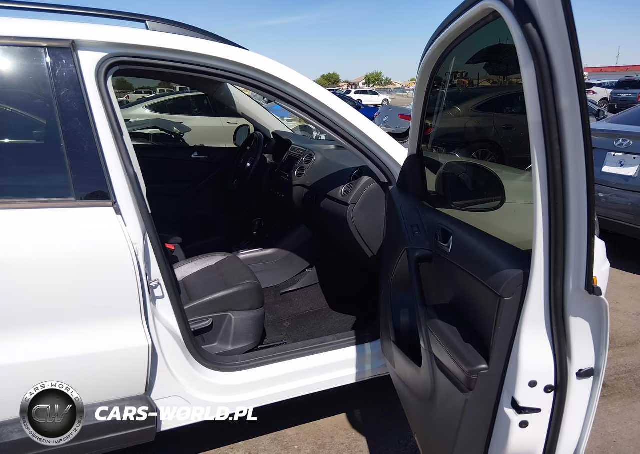 2017 Volkswagen Tiguan 2.0T S VIN:WVGAV7AX8HK001645 - 5