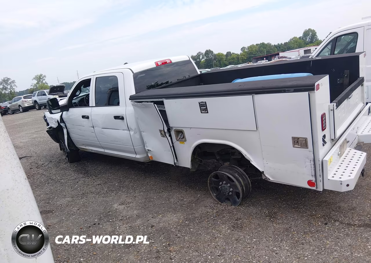 2025 Ram 2500 Tradesman VIN:3C7WR5HJ1SG528075 - 14