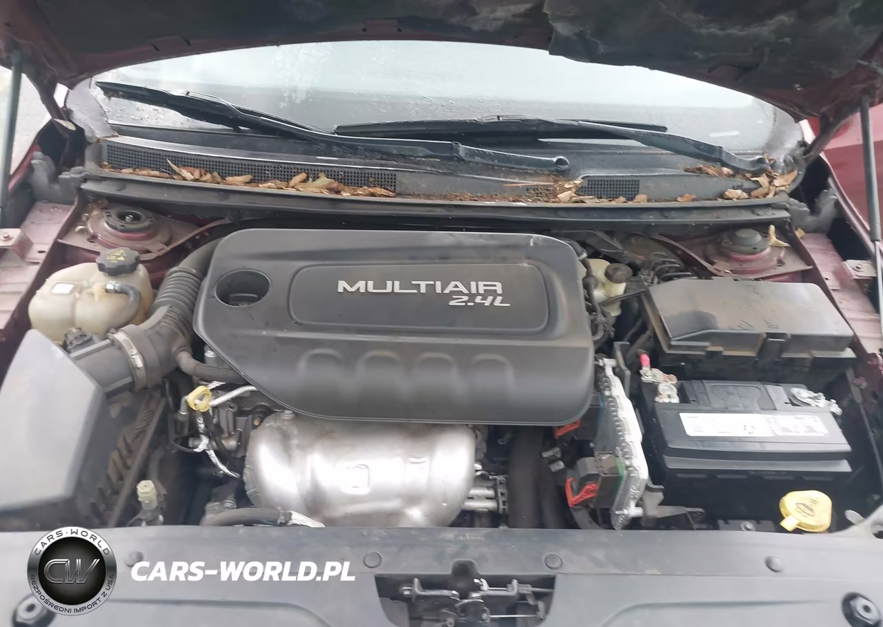 2015 Chrysler 200 Limited VIN:1C3CCCABXFN636799 - 10