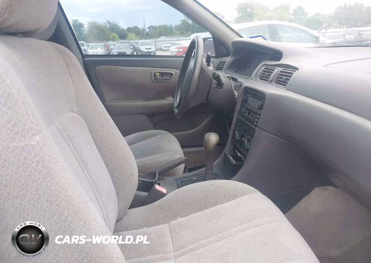 2000 Toyota Camry Le VIN:4T1BG22K6YU617854 - 5