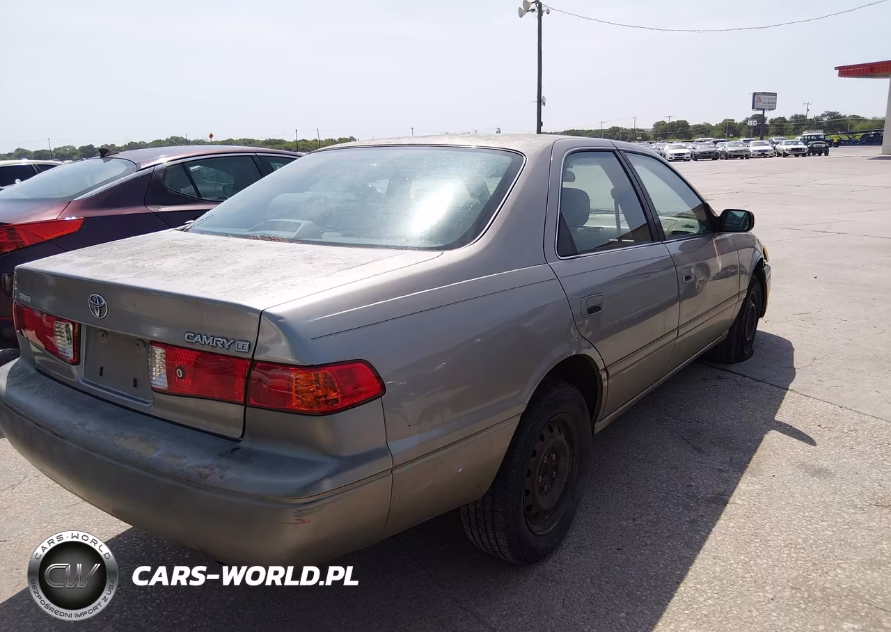 2000 Toyota Camry Le VIN:JT2BG22K7Y0524796 - 4