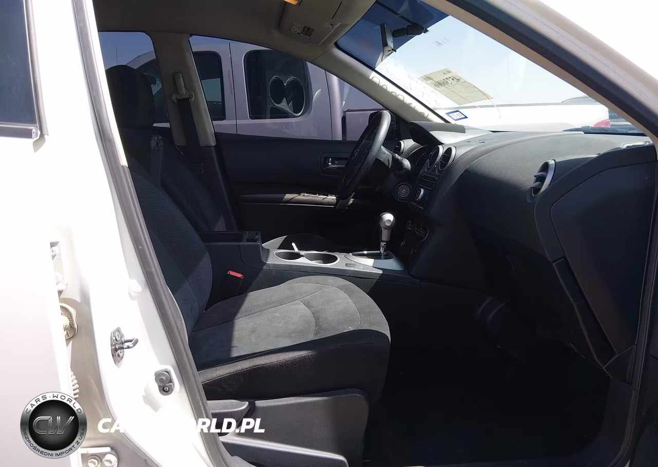 2012 Nissan Rogue S VIN:JN8AS5MV5CW379682 - 5