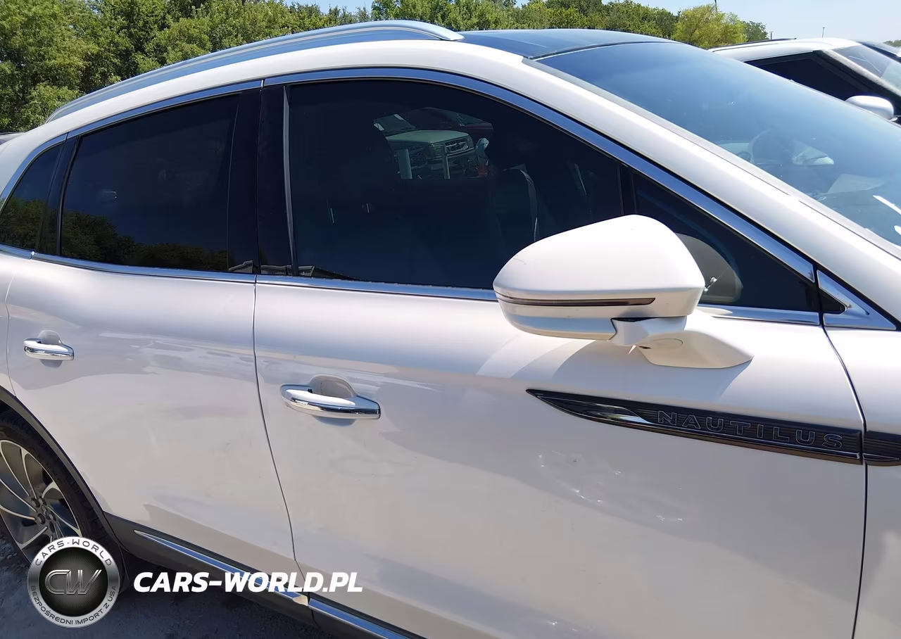 2019 Lincoln Nautilus Reserve VIN:2LMPJ6L95KBL31392 - 13