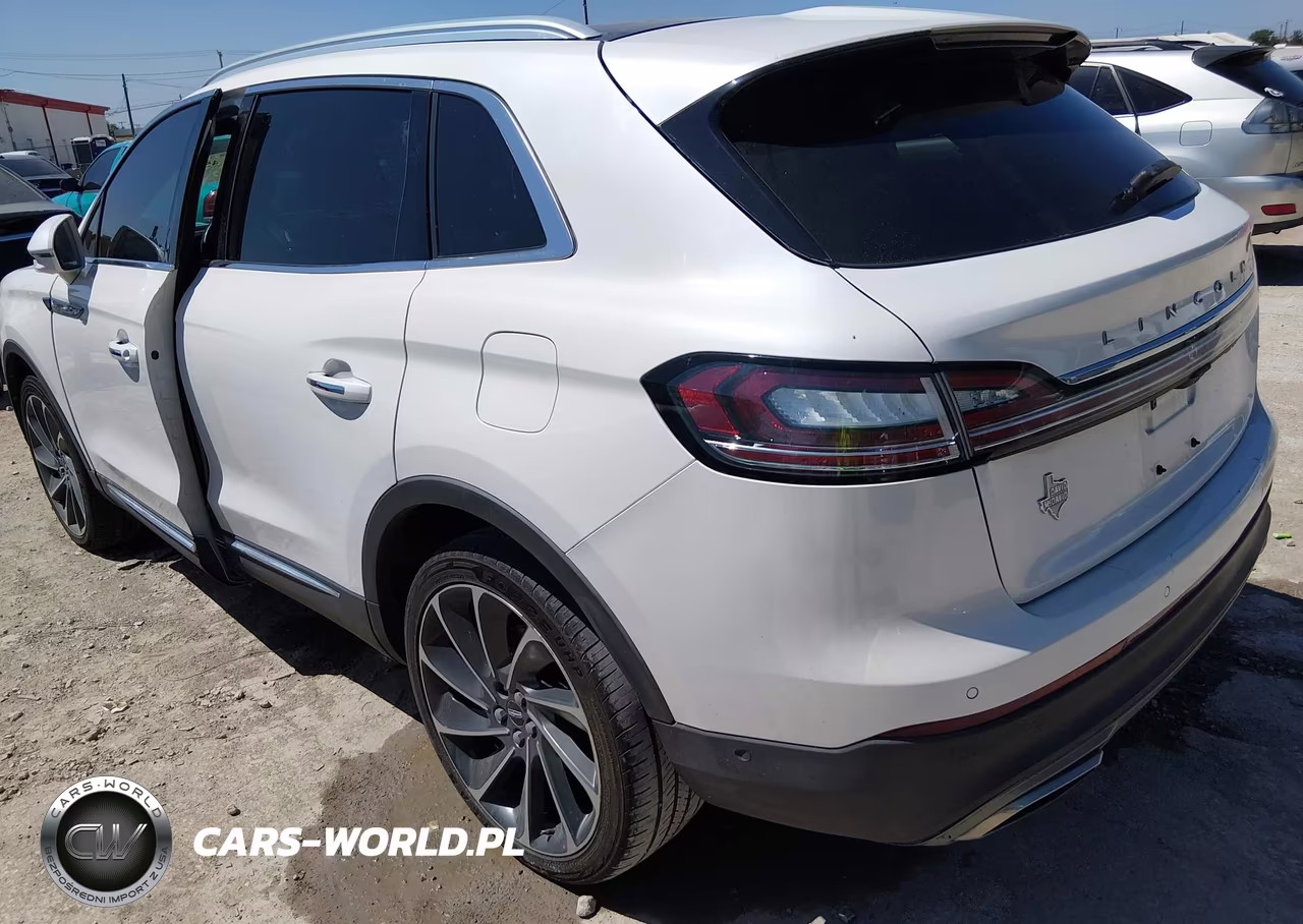 2019 Lincoln Nautilus Reserve VIN:2LMPJ6L95KBL31392 - 3
