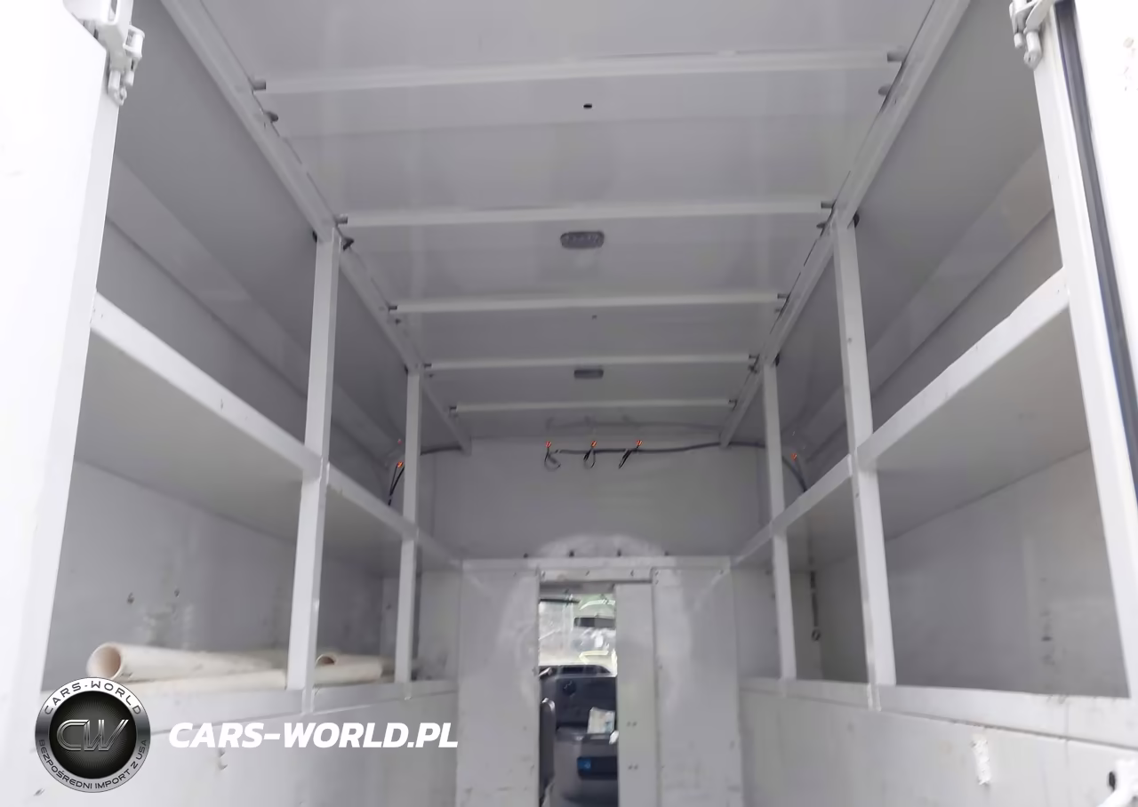 2019 Ford E-350 Cutaway VIN:1FDWE3F67KDC46320 - 6