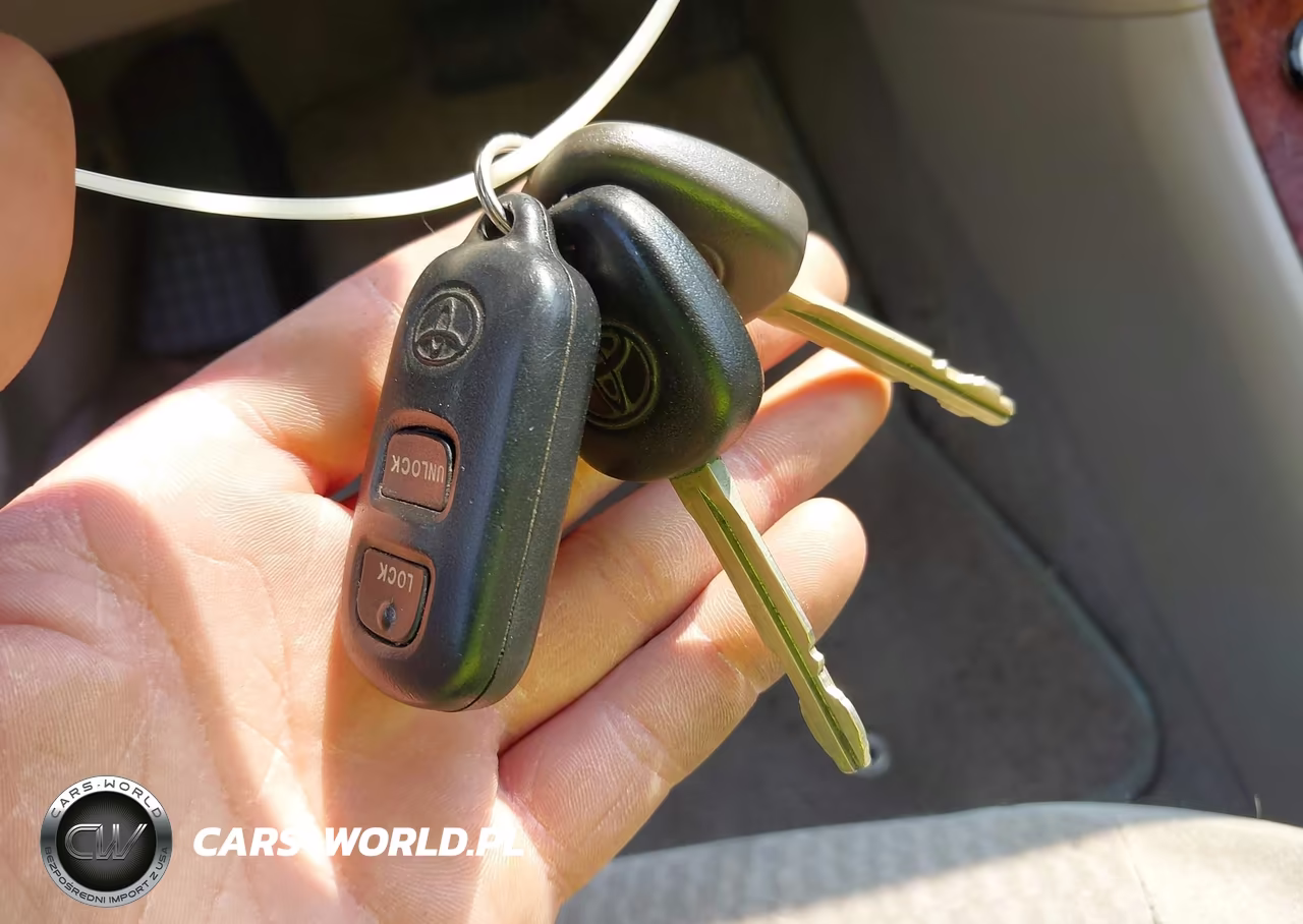 2008 Toyota Corolla Le VIN:1NXBR32E28Z052156 - 11