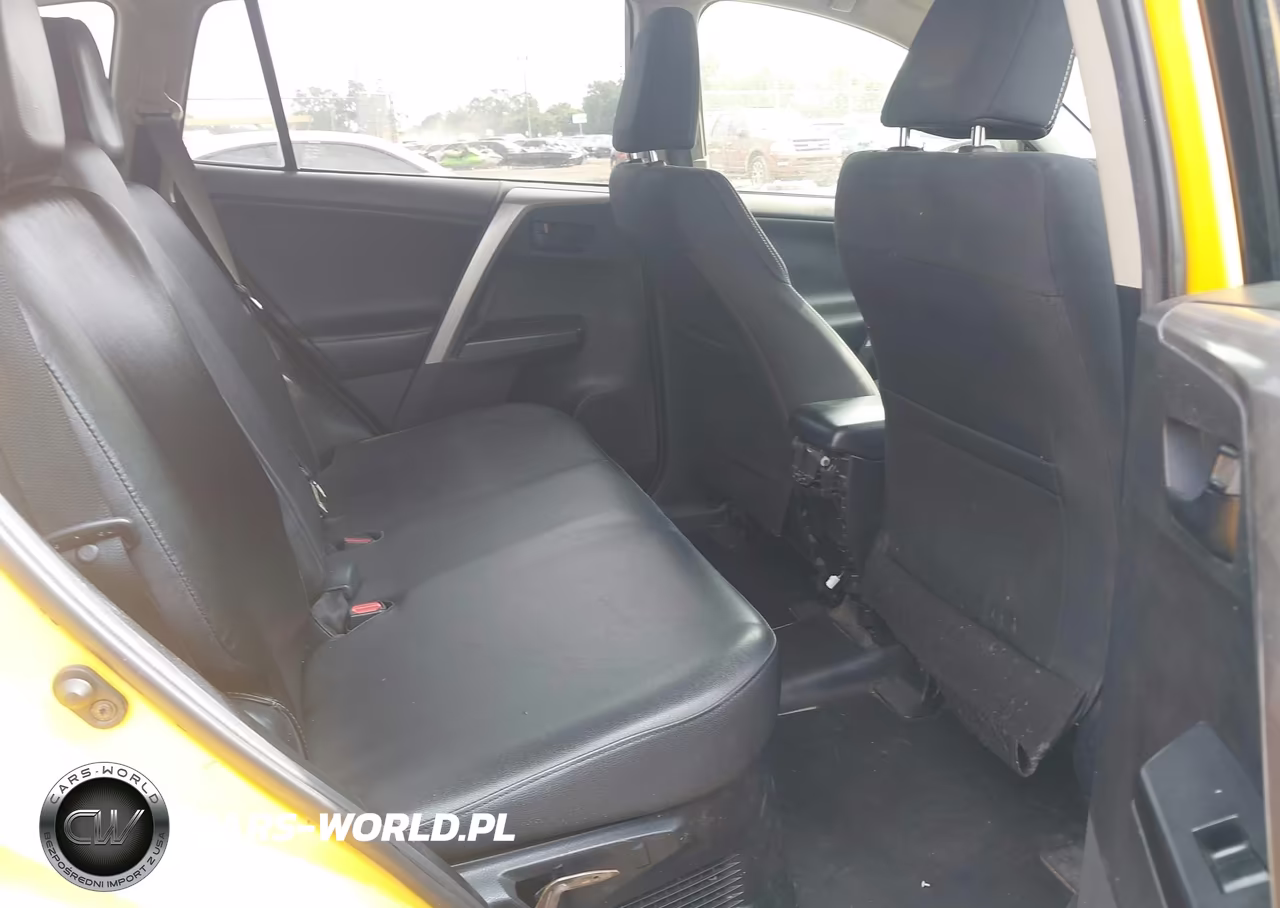 2018 Toyota Rav4 Hybrid Le VIN:JTMRJREV6JD251287 - 8