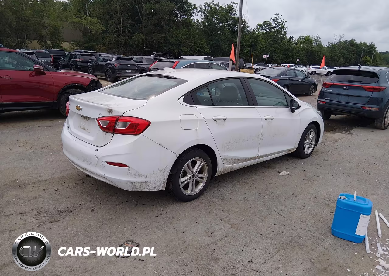 2017 Chevrolet Cruze Lt Auto VIN:1G1BE5SM8H7271617 - 4