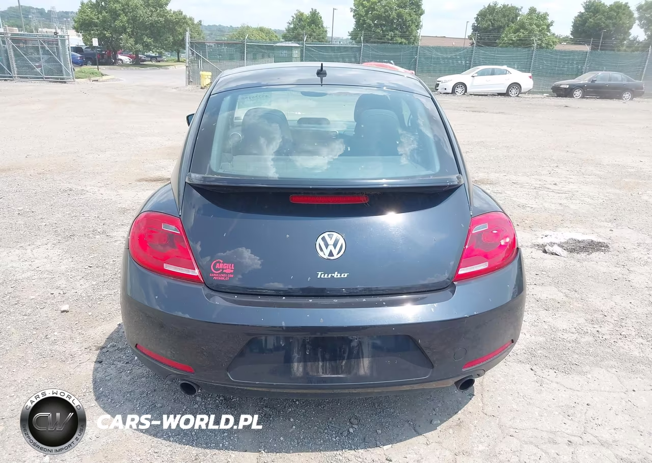 2013 Volkswagen Beetle 2.0T Turbo VIN:3VW4A7AT8DM621132 - 16